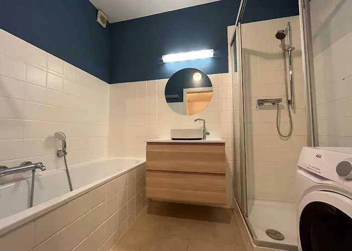 Close To Karlsplatz, Shared Apartment, No Private Bathroom Viena